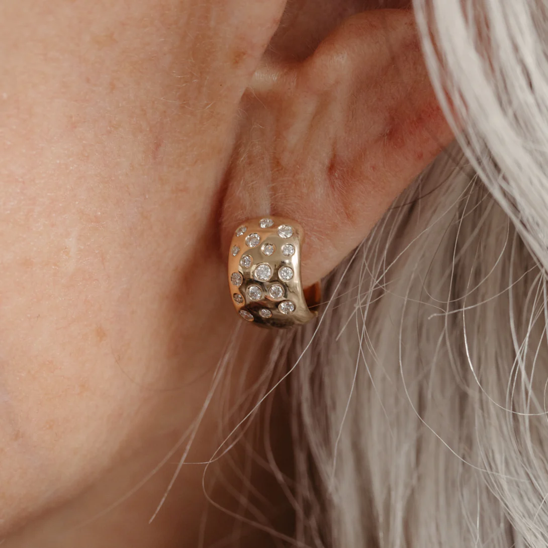 Scattered Diamond Cloud Huggies - Image 3