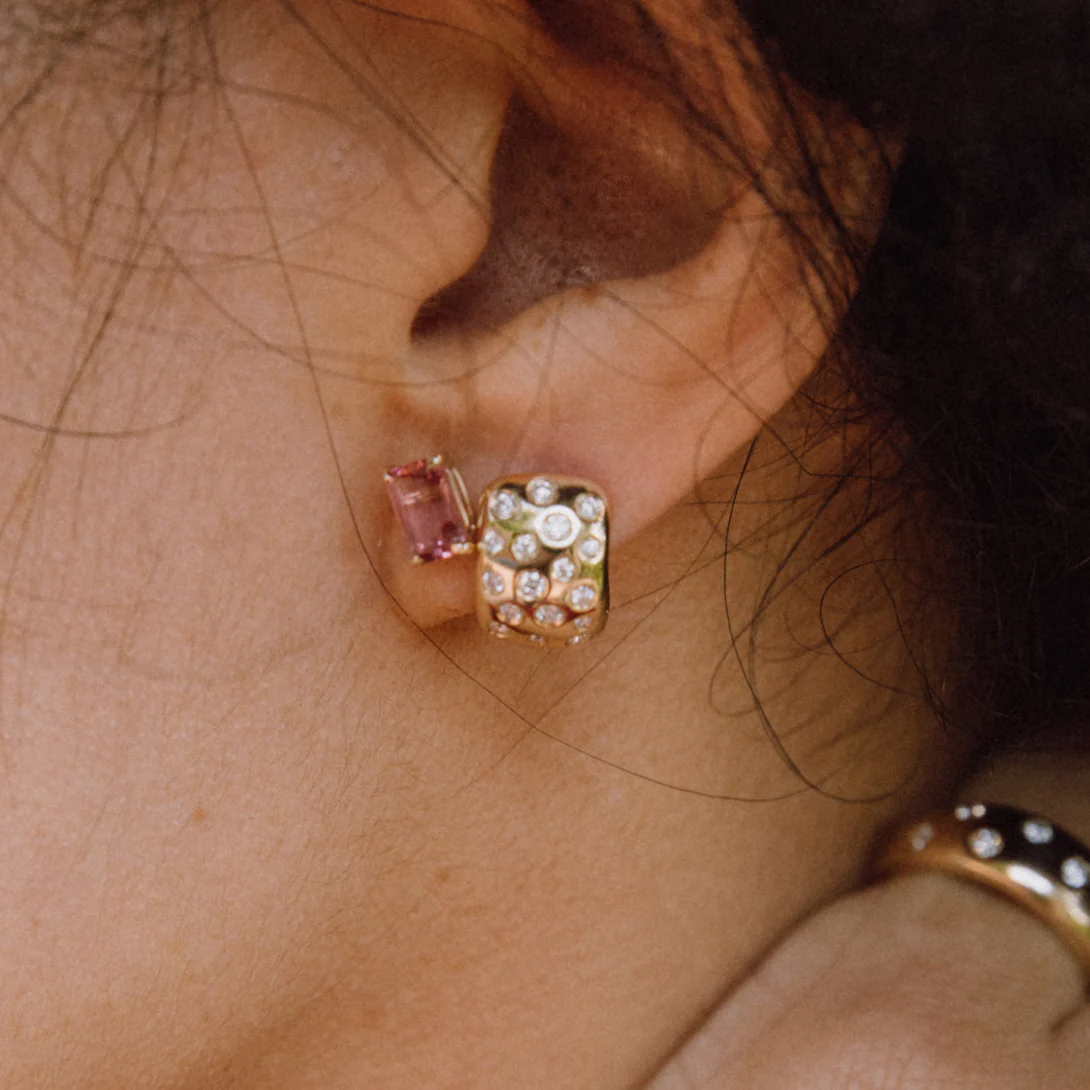 Scattered Diamond Cloud Huggies - Image 4